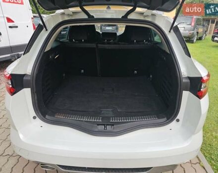 Белый Рено Меган, объемом двигателя 1.46 л и пробегом 210 тыс. км за 14750 $, фото 24 на Automoto.ua