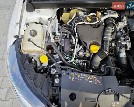 Белый Рено Меган, объемом двигателя 1.5 л и пробегом 114 тыс. км за 18600 $, фото 103 на Automoto.ua