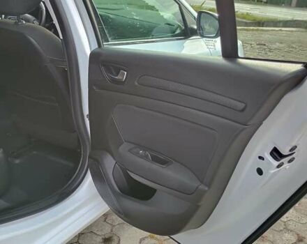 Белый Рено Меган, объемом двигателя 1.5 л и пробегом 222 тыс. км за 12600 $, фото 75 на Automoto.ua