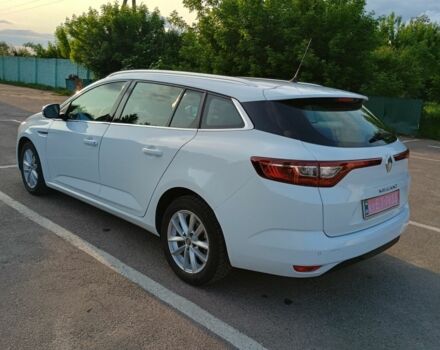 Белый Рено Меган, объемом двигателя 1.5 л и пробегом 220 тыс. км за 12999 $, фото 4 на Automoto.ua