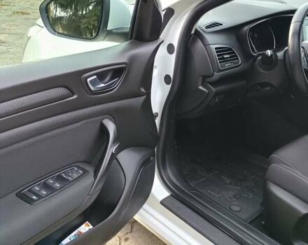 Белый Рено Меган, объемом двигателя 1.5 л и пробегом 222 тыс. км за 12600 $, фото 48 на Automoto.ua