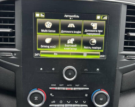 Белый Рено Меган, объемом двигателя 1.5 л и пробегом 193 тыс. км за 16999 $, фото 19 на Automoto.ua