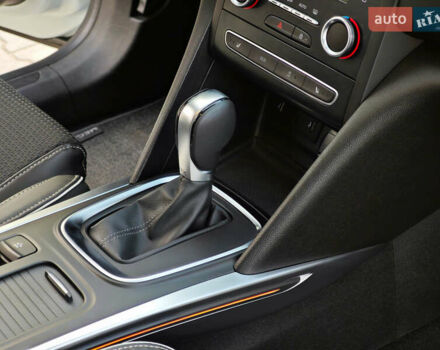 Белый Рено Меган, объемом двигателя 1.5 л и пробегом 114 тыс. км за 18600 $, фото 73 на Automoto.ua