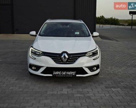 Белый Рено Меган, объемом двигателя 1.5 л и пробегом 114 тыс. км за 18600 $, фото 3 на Automoto.ua