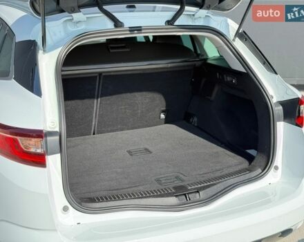 Белый Рено Меган, объемом двигателя 1.46 л и пробегом 212 тыс. км за 14700 $, фото 32 на Automoto.ua