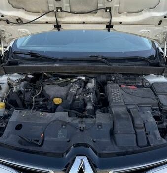 Белый Рено Меган, объемом двигателя 1.46 л и пробегом 198 тыс. км за 13750 $, фото 113 на Automoto.ua