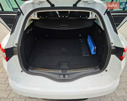 Белый Рено Меган, объемом двигателя 1.5 л и пробегом 114 тыс. км за 18600 $, фото 47 на Automoto.ua