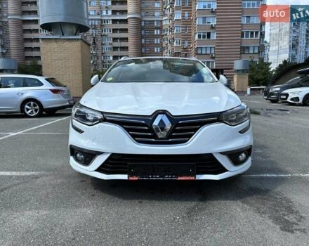Белый Рено Меган, объемом двигателя 1.46 л и пробегом 136 тыс. км за 16500 $, фото 3 на Automoto.ua