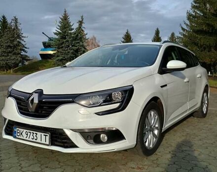 Белый Рено Меган, объемом двигателя 1.5 л и пробегом 222 тыс. км за 12600 $, фото 5 на Automoto.ua