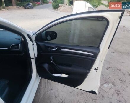 Белый Рено Меган, объемом двигателя 1.46 л и пробегом 162 тыс. км за 15799 $, фото 10 на Automoto.ua