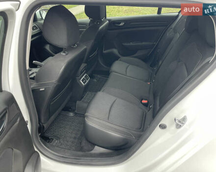 Білий Рено Меган, об'ємом двигуна 1.46 л та пробігом 133 тис. км за 15399 $, фото 8 на Automoto.ua