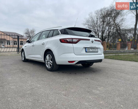 Білий Рено Меган, об'ємом двигуна 1.46 л та пробігом 133 тис. км за 15399 $, фото 2 на Automoto.ua