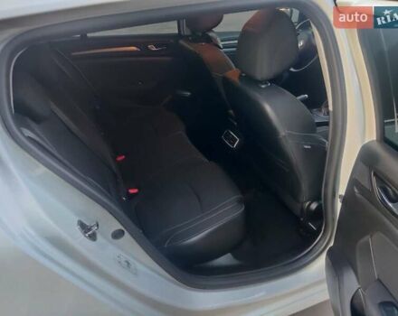 Белый Рено Меган, объемом двигателя 1.46 л и пробегом 162 тыс. км за 15799 $, фото 12 на Automoto.ua