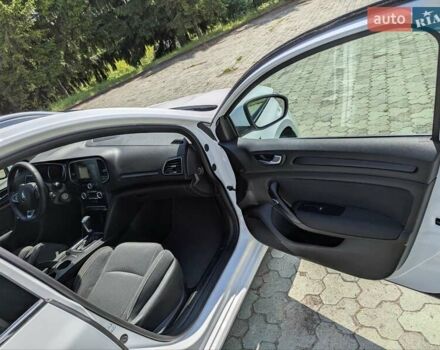 Белый Рено Меган, объемом двигателя 1.46 л и пробегом 152 тыс. км за 15200 $, фото 35 на Automoto.ua