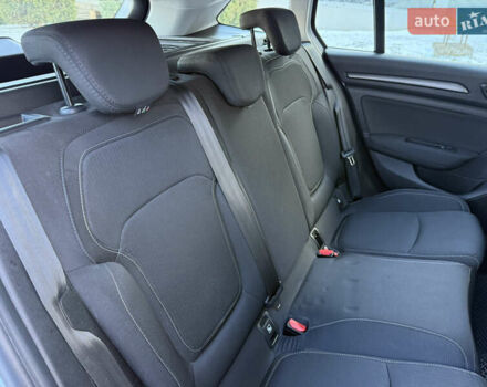 Белый Рено Меган, объемом двигателя 1.5 л и пробегом 167 тыс. км за 14200 $, фото 11 на Automoto.ua