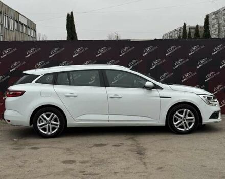Белый Рено Меган, объемом двигателя 1.5 л и пробегом 202 тыс. км за 15600 $, фото 3 на Automoto.ua
