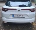 Белый Рено Меган, объемом двигателя 1.46 л и пробегом 170 тыс. км за 16000 $, фото 2 на Automoto.ua