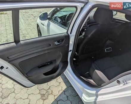 Белый Рено Меган, объемом двигателя 1.46 л и пробегом 152 тыс. км за 15200 $, фото 48 на Automoto.ua