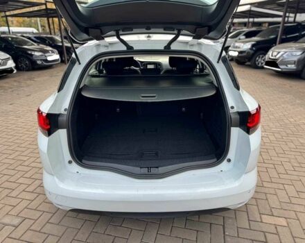 Белый Рено Меган, объемом двигателя 1.5 л и пробегом 167 тыс. км за 14200 $, фото 9 на Automoto.ua