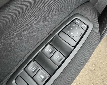 Белый Рено Меган, объемом двигателя 1.5 л и пробегом 202 тыс. км за 15600 $, фото 24 на Automoto.ua