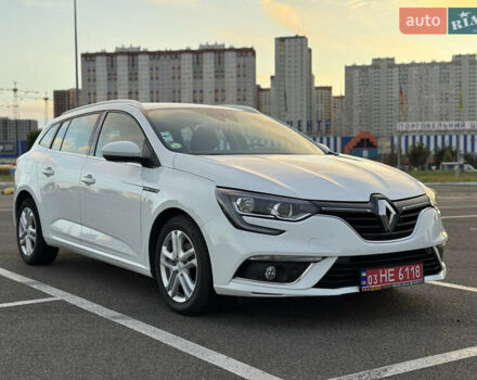 Белый Рено Меган, объемом двигателя 1.5 л и пробегом 169 тыс. км за 14500 $, фото 1 на Automoto.ua
