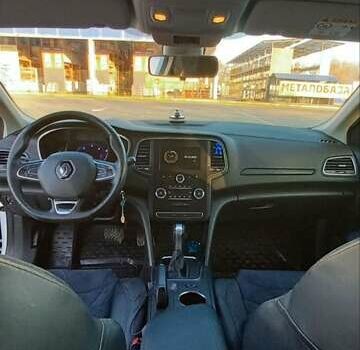 Білий Рено Меган, об'ємом двигуна 1.46 л та пробігом 164 тис. км за 16200 $, фото 17 на Automoto.ua