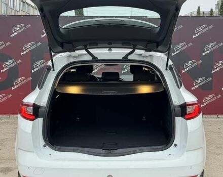 Белый Рено Меган, объемом двигателя 1.5 л и пробегом 202 тыс. км за 15600 $, фото 11 на Automoto.ua