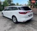 Белый Рено Меган, объемом двигателя 1.46 л и пробегом 186 тыс. км за 13333 $, фото 2 на Automoto.ua