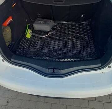 Білий Рено Меган, об'ємом двигуна 1.46 л та пробігом 164 тис. км за 16200 $, фото 12 на Automoto.ua