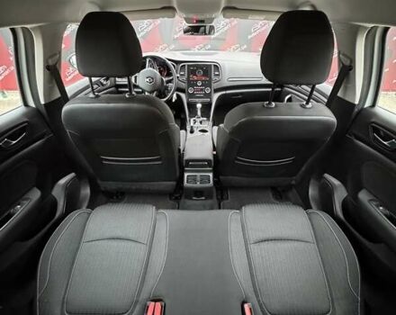 Белый Рено Меган, объемом двигателя 1.5 л и пробегом 202 тыс. км за 15600 $, фото 13 на Automoto.ua