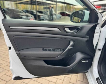 Белый Рено Меган, объемом двигателя 1.5 л и пробегом 167 тыс. км за 14200 $, фото 12 на Automoto.ua