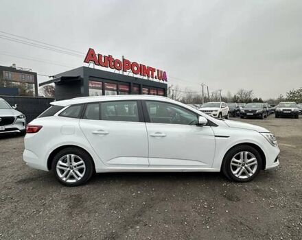 Белый Рено Меган, объемом двигателя 1.5 л и пробегом 202 тыс. км за 15800 $, фото 4 на Automoto.ua