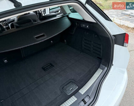 Белый Рено Меган, объемом двигателя 1.5 л и пробегом 138 тыс. км за 15399 $, фото 70 на Automoto.ua