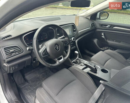 Белый Рено Меган, объемом двигателя 1.46 л и пробегом 193 тыс. км за 14950 $, фото 7 на Automoto.ua