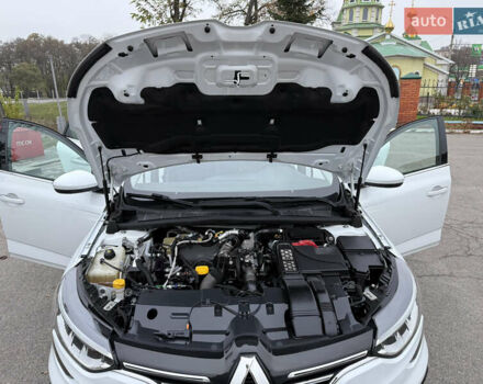 Белый Рено Меган, объемом двигателя 1.5 л и пробегом 138 тыс. км за 15399 $, фото 81 на Automoto.ua