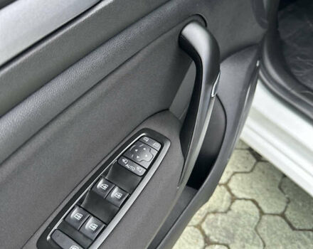 Белый Рено Меган, объемом двигателя 1.46 л и пробегом 193 тыс. км за 14950 $, фото 12 на Automoto.ua