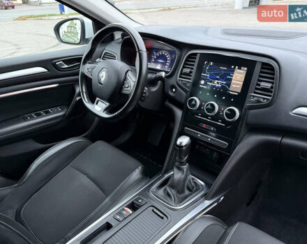 Белый Рено Меган, объемом двигателя 1.5 л и пробегом 138 тыс. км за 15399 $, фото 3 на Automoto.ua