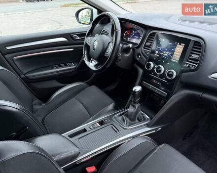 Белый Рено Меган, объемом двигателя 1.5 л и пробегом 138 тыс. км за 15399 $, фото 46 на Automoto.ua