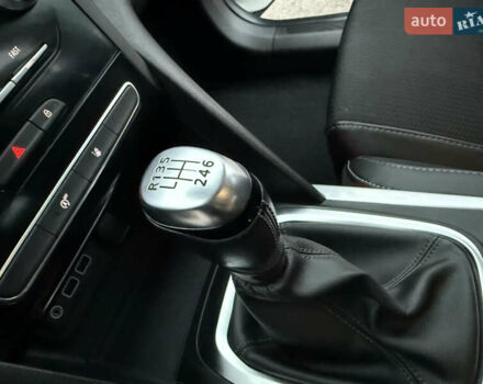 Белый Рено Меган, объемом двигателя 1.5 л и пробегом 138 тыс. км за 15399 $, фото 118 на Automoto.ua