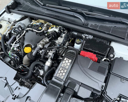 Белый Рено Меган, объемом двигателя 1.5 л и пробегом 138 тыс. км за 15399 $, фото 77 на Automoto.ua