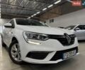 Білий Рено Меган, об'ємом двигуна 1.46 л та пробігом 250 тис. км за 11999 $, фото 1 на Automoto.ua
