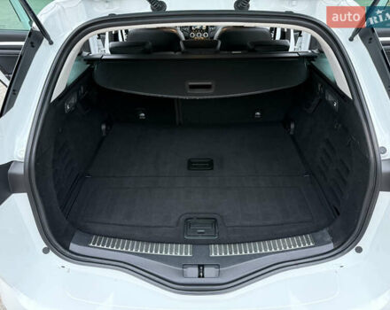 Белый Рено Меган, объемом двигателя 1.5 л и пробегом 138 тыс. км за 15399 $, фото 8 на Automoto.ua