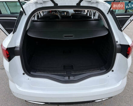 Белый Рено Меган, объемом двигателя 1.5 л и пробегом 138 тыс. км за 15399 $, фото 68 на Automoto.ua