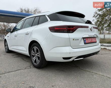 Белый Рено Меган, объемом двигателя 1.5 л и пробегом 138 тыс. км за 15399 $, фото 26 на Automoto.ua