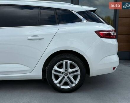 Белый Рено Меган, объемом двигателя 1.46 л и пробегом 253 тыс. км за 14500 $, фото 5 на Automoto.ua