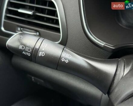 Белый Рено Меган, объемом двигателя 1.46 л и пробегом 253 тыс. км за 14500 $, фото 26 на Automoto.ua