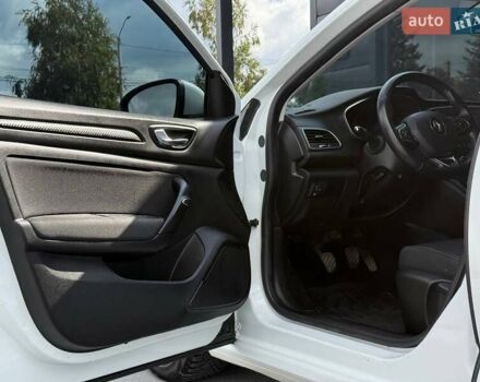 Белый Рено Меган, объемом двигателя 1.46 л и пробегом 253 тыс. км за 14500 $, фото 14 на Automoto.ua