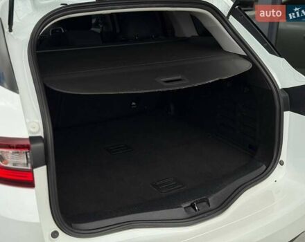 Белый Рено Меган, объемом двигателя 1.46 л и пробегом 253 тыс. км за 14500 $, фото 51 на Automoto.ua