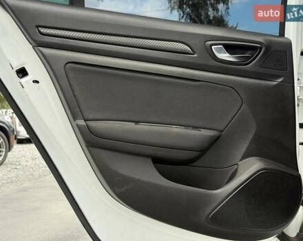 Белый Рено Меган, объемом двигателя 1.46 л и пробегом 253 тыс. км за 14500 $, фото 35 на Automoto.ua