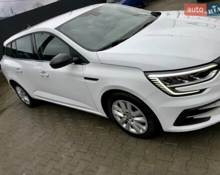 Белый Рено Меган, объемом двигателя 1.46 л и пробегом 73 тыс. км за 22000 $, фото 3 на Automoto.ua